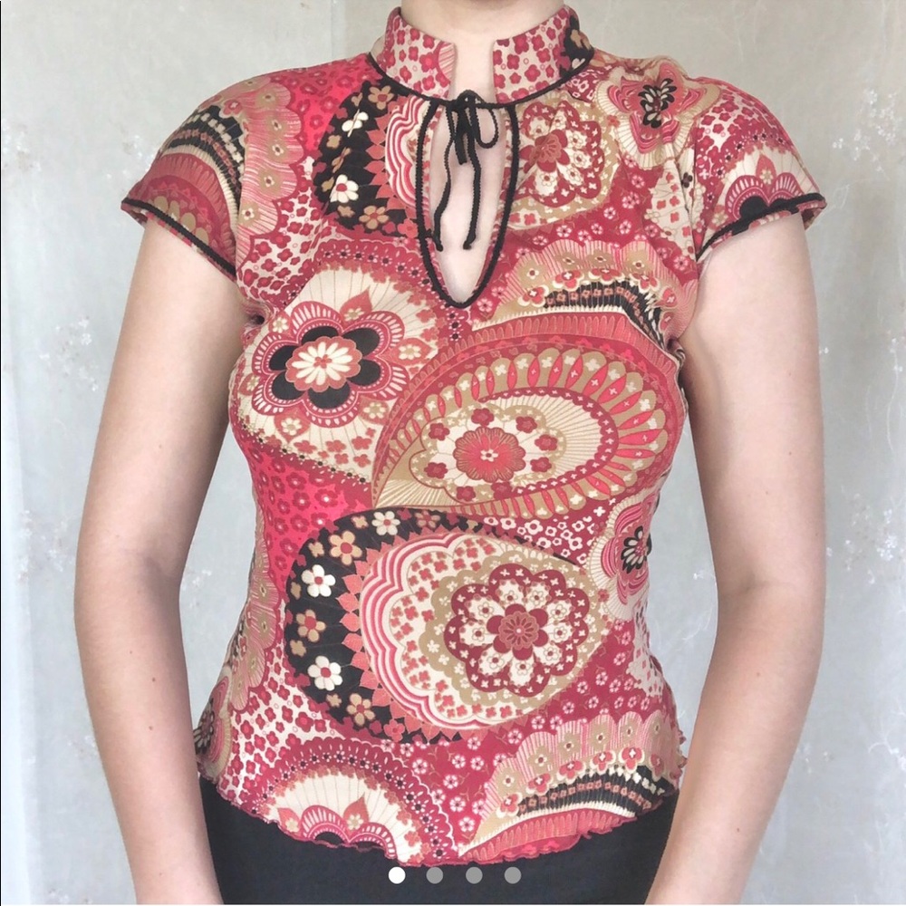 vintage 90s does 70s funky paisley floral top 🌿